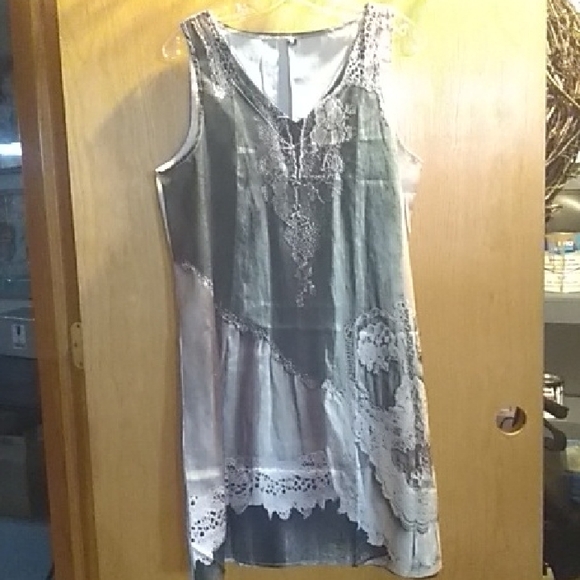 Dresses & Skirts - 🆕Polyester Sundress